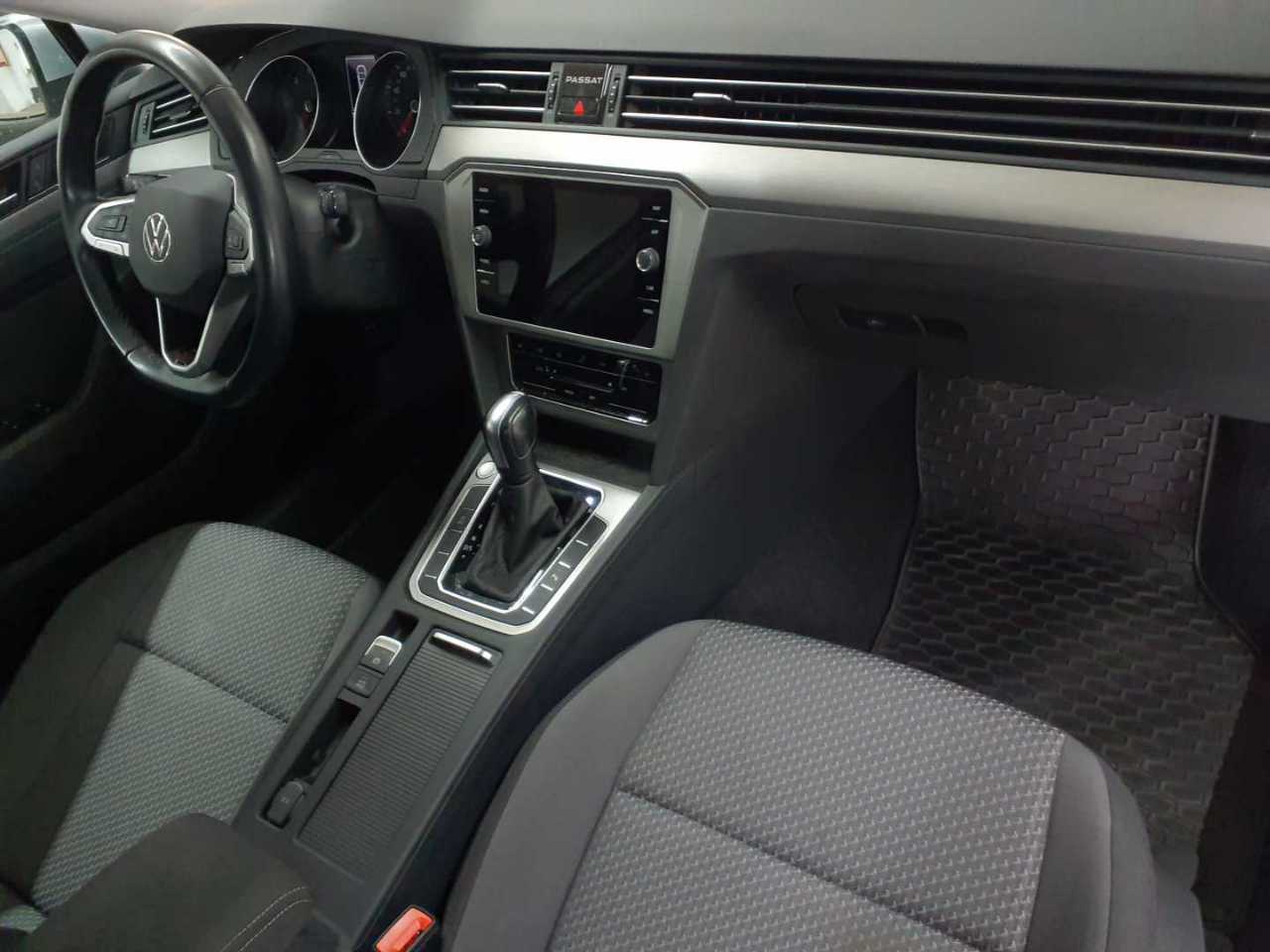Volkswagen Passat Variant 2.0 TDI SCR DSG 9