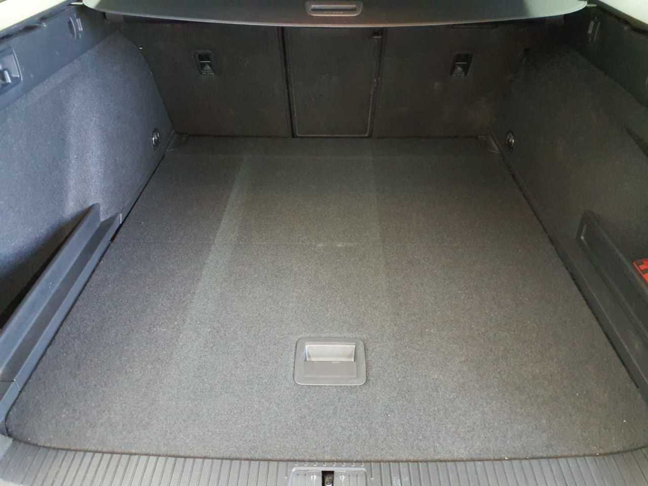 Volkswagen Passat Variant 2.0 TDI SCR Business 15