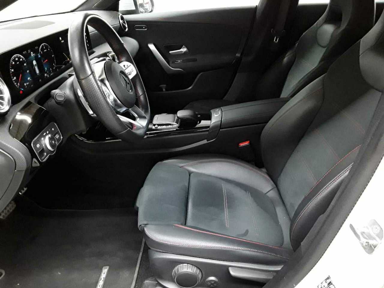 Mercedes-Benz CLA 200 d 4Matic Shooting Brake 8G-DCT AMG Line 7
