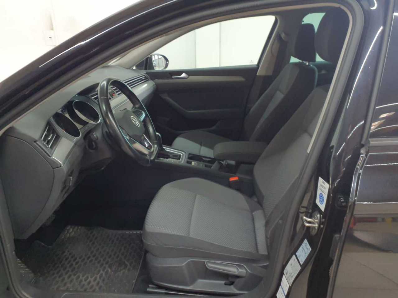 Volkswagen Passat Variant 2.0 TDI SCR DSG Conceptline 7