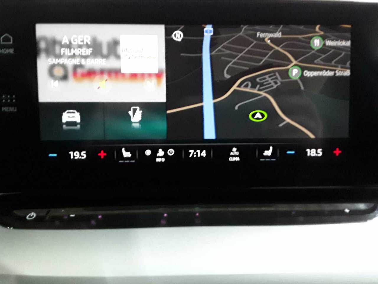 Skoda Octavia Combi 2.0 TDI DSG Style 12