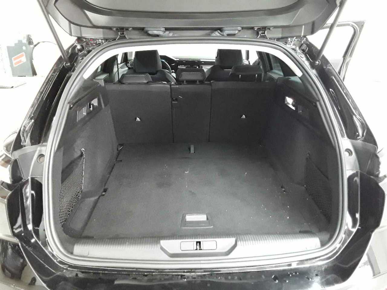 Peugeot 308 SW BlueHDi 130 EAT8 Allure Pack 15