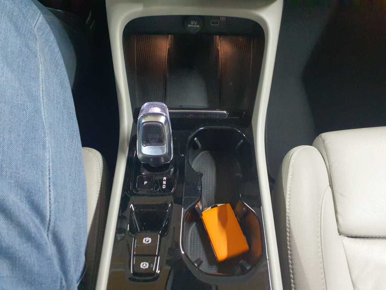 Volvo XC40 B4 B DKG Ultimate Bright 10