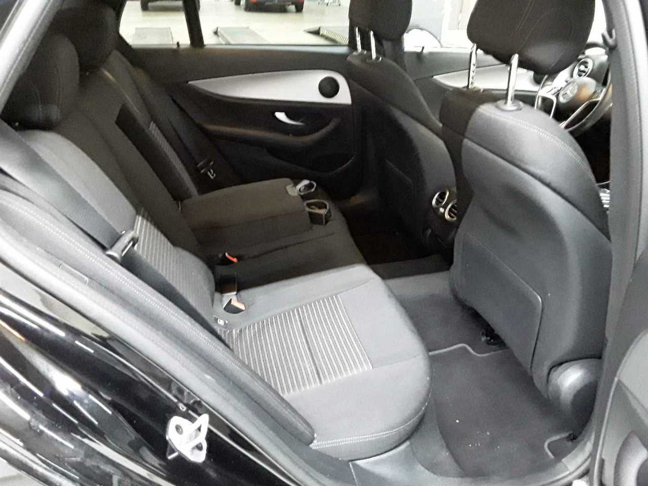 Mercedes-Benz E 300 e T 9G-TRONIC 14