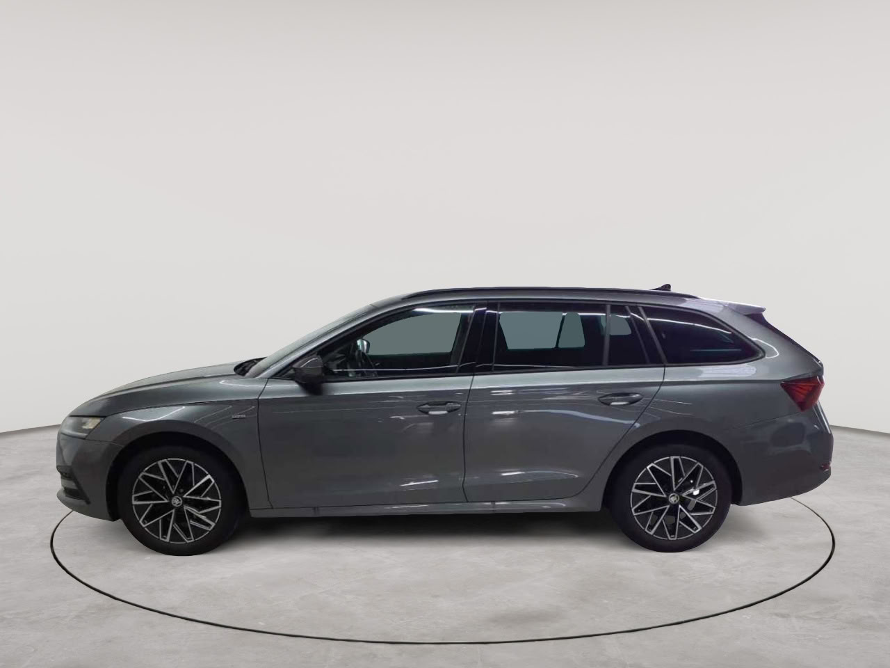 Skoda Octavia Combi 1.0 TSI e-TEC DSG Clever 6
