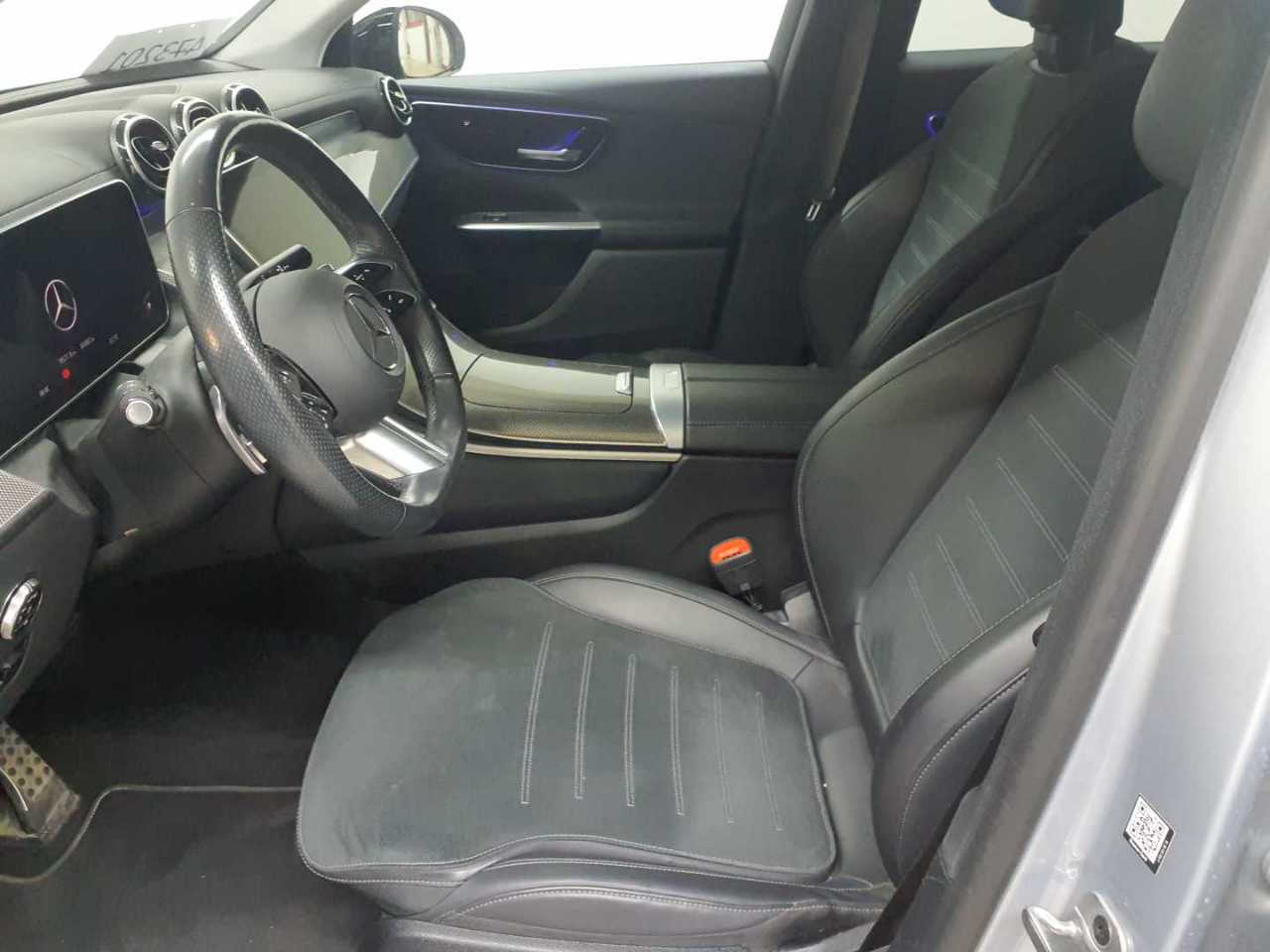 Mercedes-Benz GLC 220 d 4Matic 9G-TRONIC AMG Line Advanced 8
