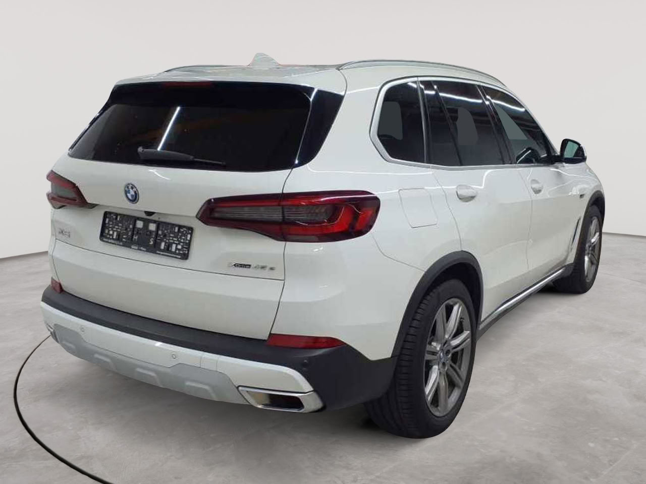 BMW X5 xDrive45e xLine 4