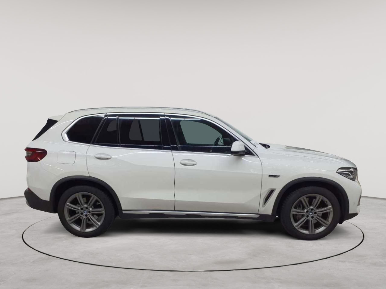 BMW X5 xDrive45e xLine 3