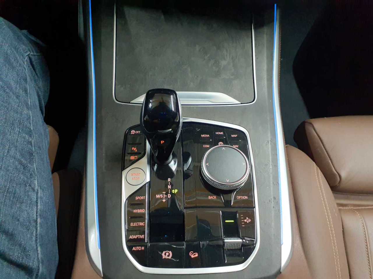 BMW X5 xDrive45e xLine 10