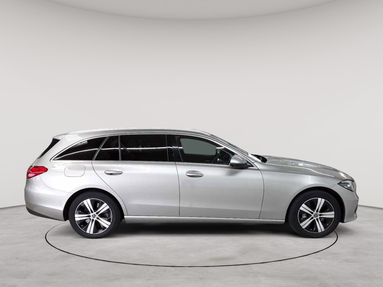 Mercedes-Benz C 300 e T 9G-TRONIC Avantgarde 3
