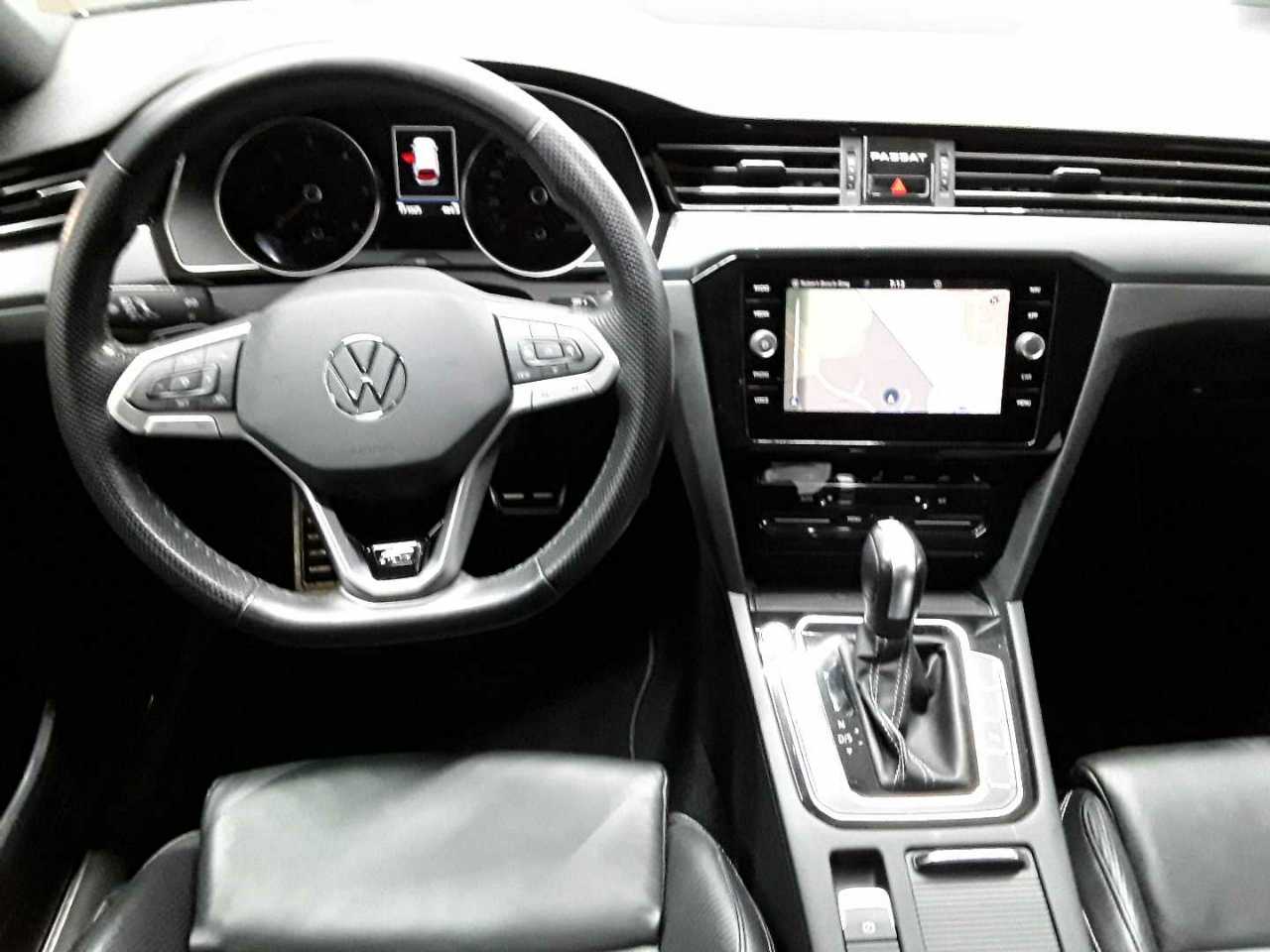 Volkswagen Passat Variant 2.0 TDI SCR DSG Business 10
