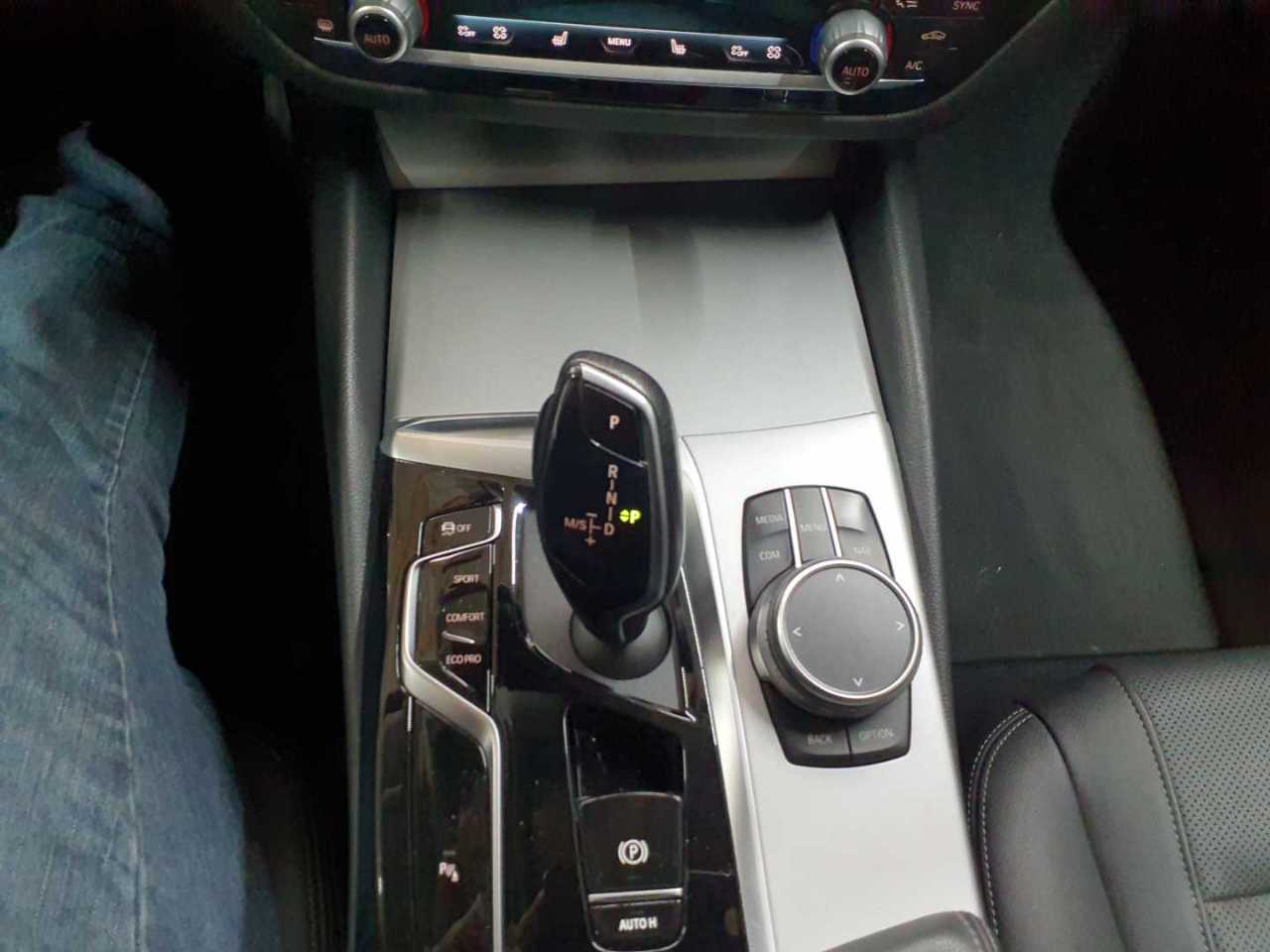 BMW 520d Touring Aut. 10