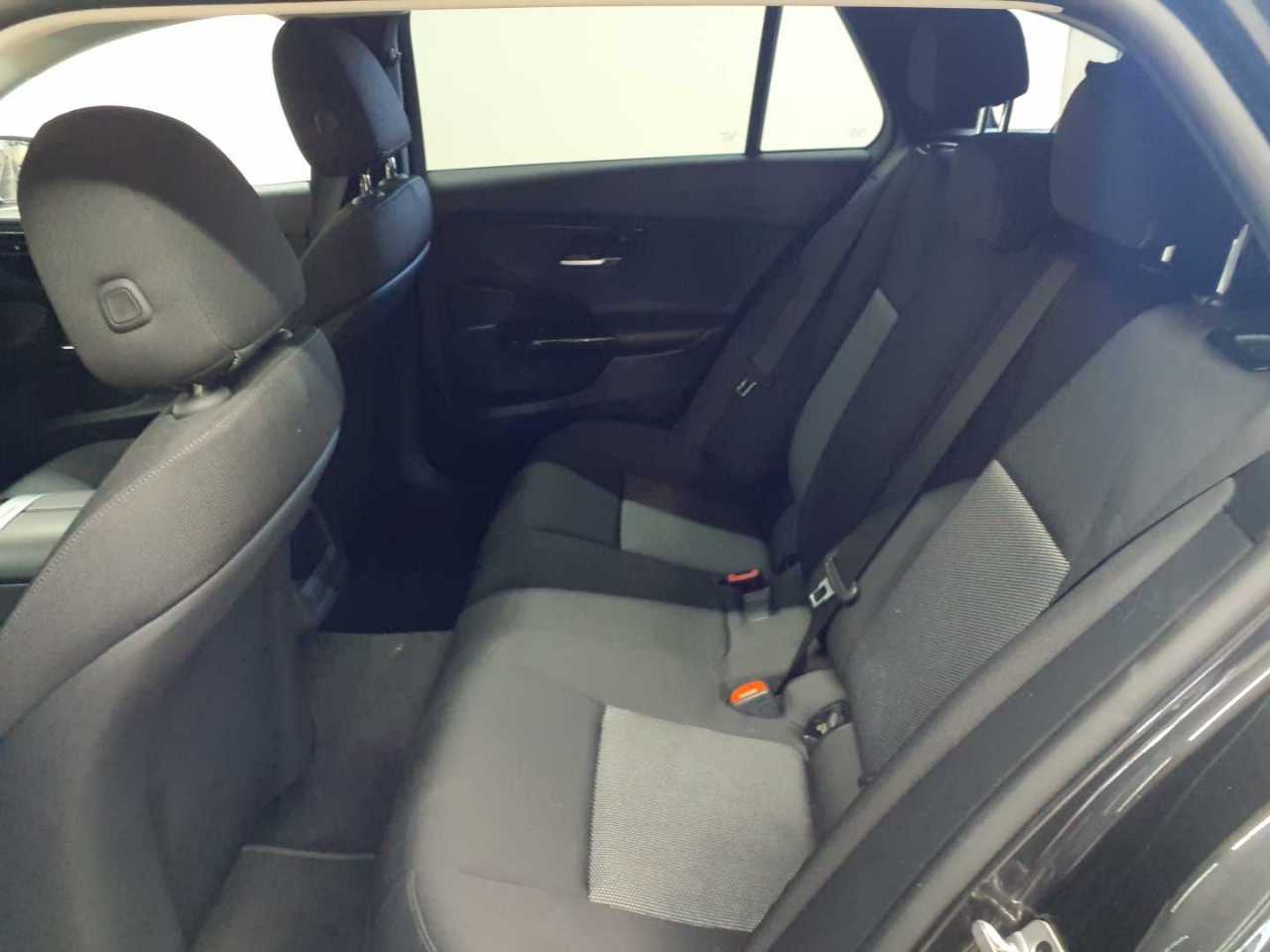 Mercedes-Benz C 220 d T 9G-TRONIC 14
