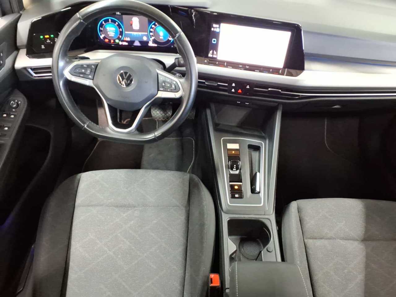 Volkswagen Golf Variant 2.0 TDI SCR DSG Life 10