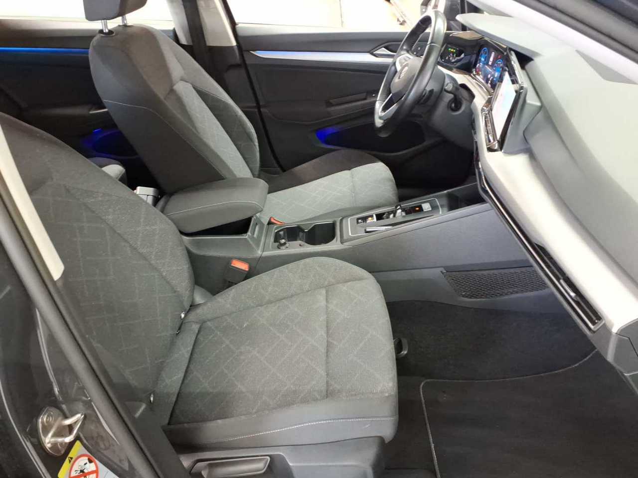 Volkswagen Golf Variant 2.0 TDI SCR DSG Life 8