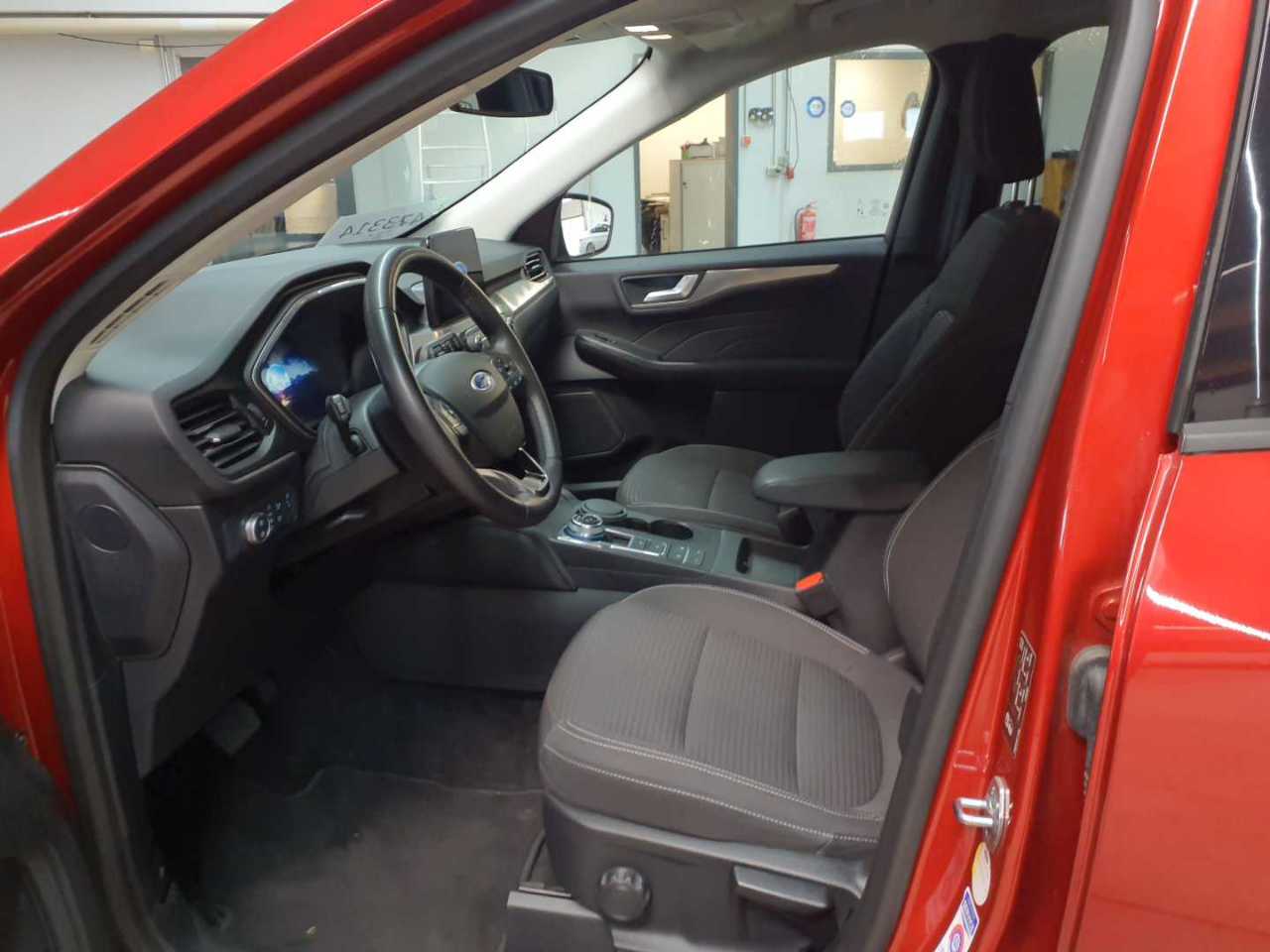 Ford Kuga 2.0 EcoBlue 4x4 Aut. TITANIUM 7
