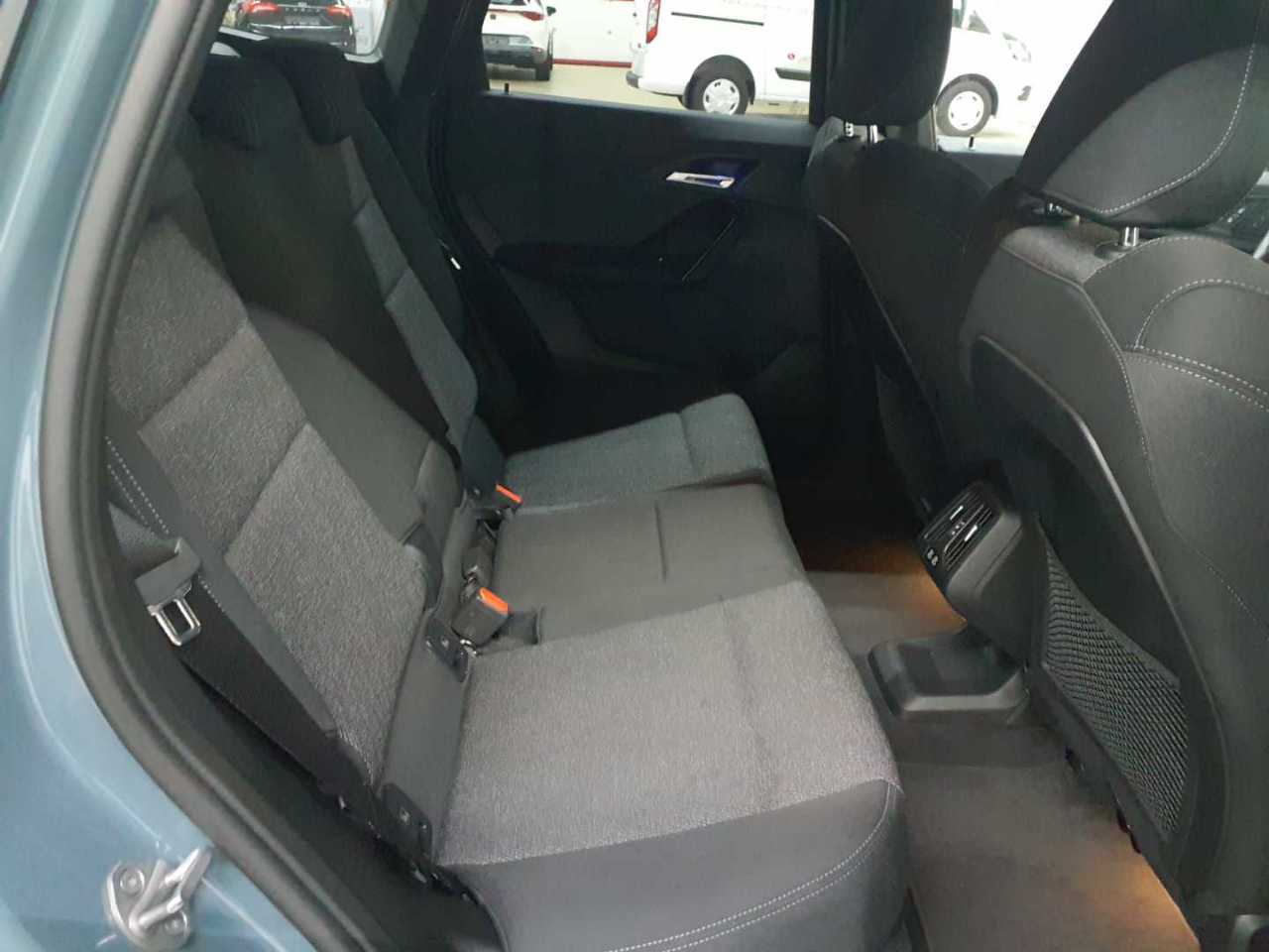 BMW iX1 xDrive30 13