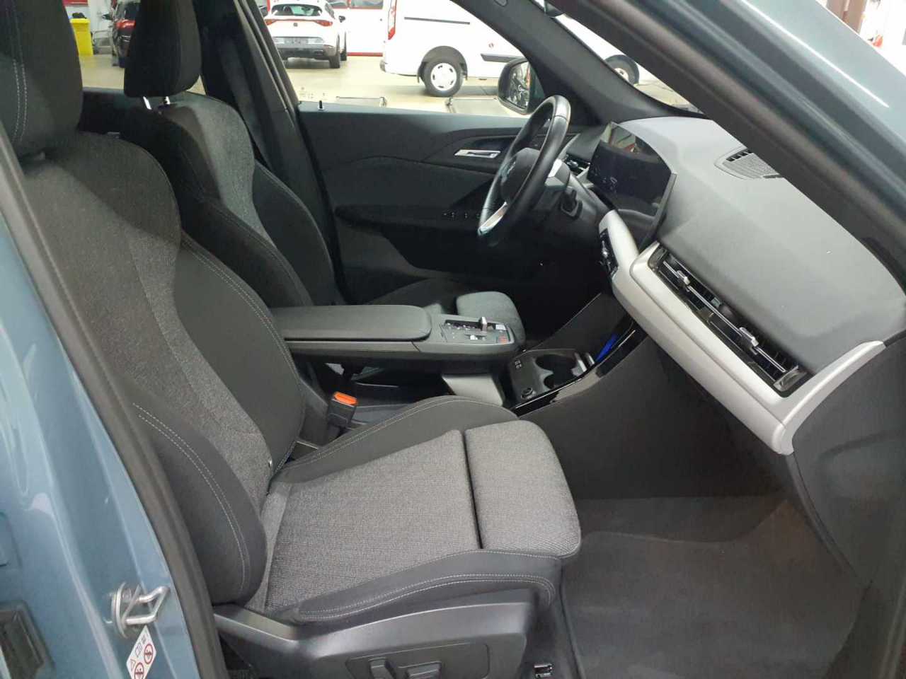 BMW iX1 xDrive30 7
