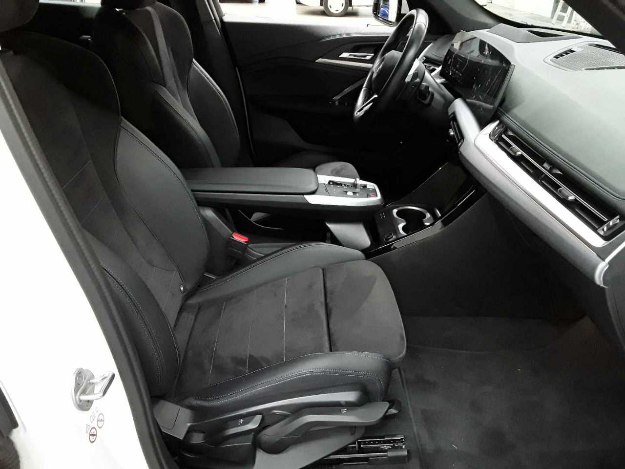 BMW X1 xDrive23i Aut. M Sportpaket 8