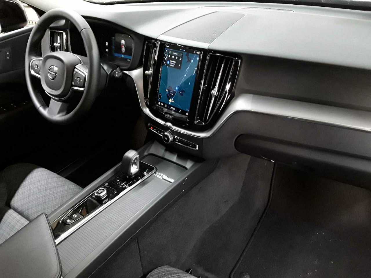 Volvo XC60 B4 B Core 9
