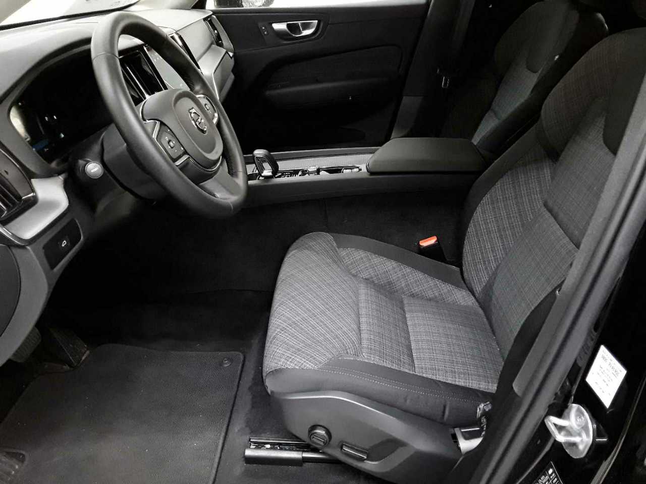 Volvo XC60 B4 B Core 7