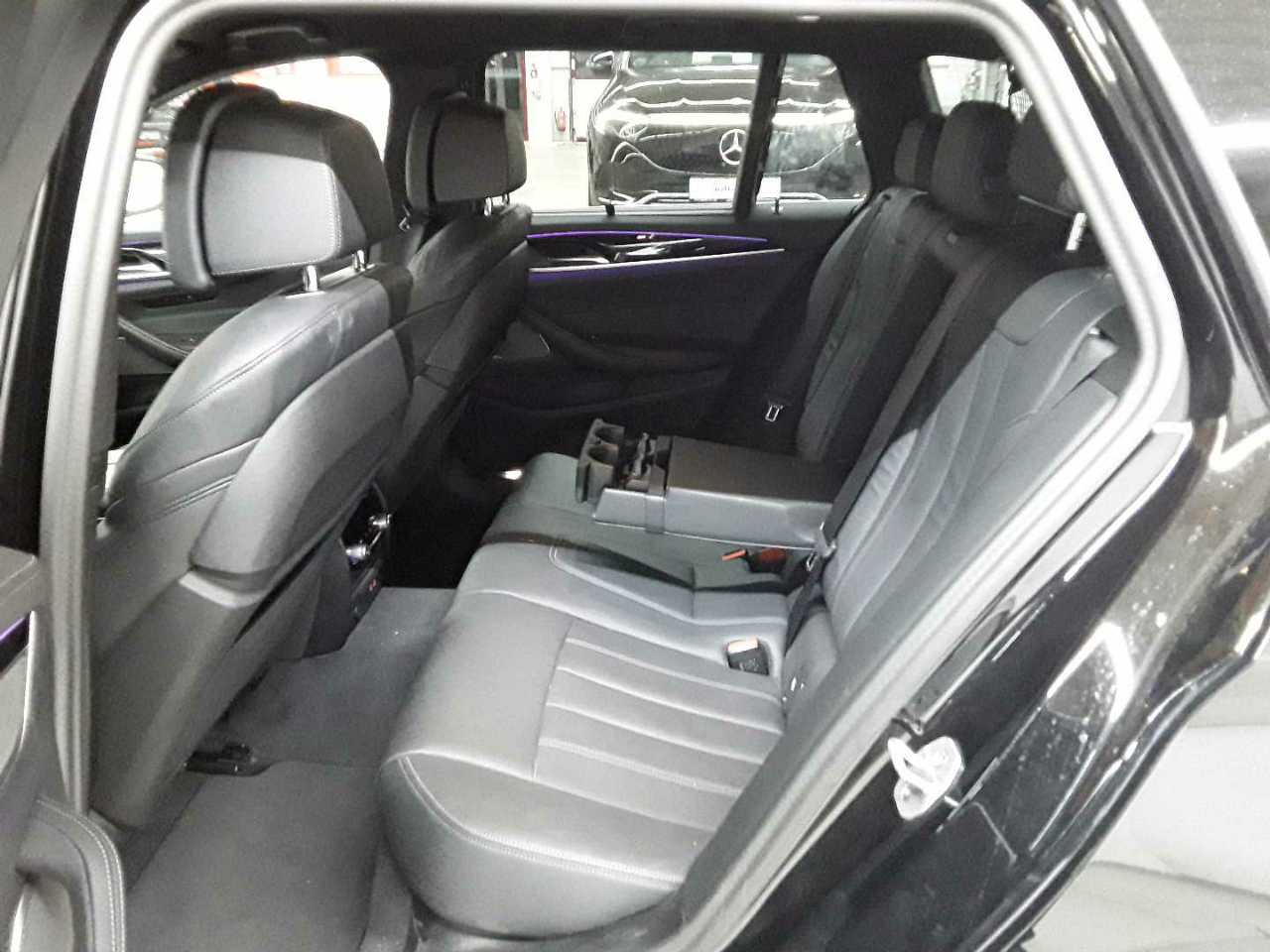 BMW 520d Touring Aut. Luxury Line 13