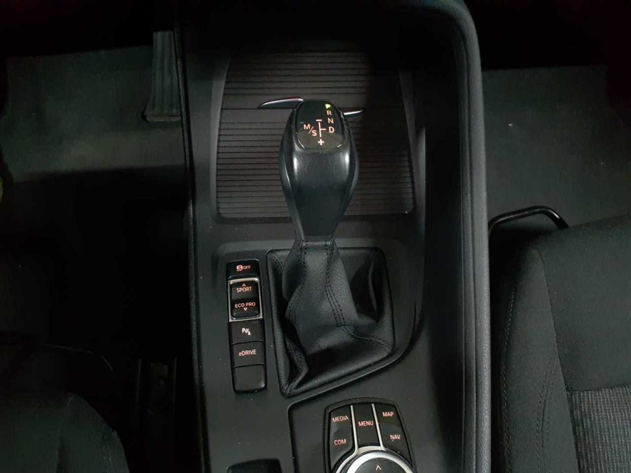 BMW X1 xDrive25e Advantage 10