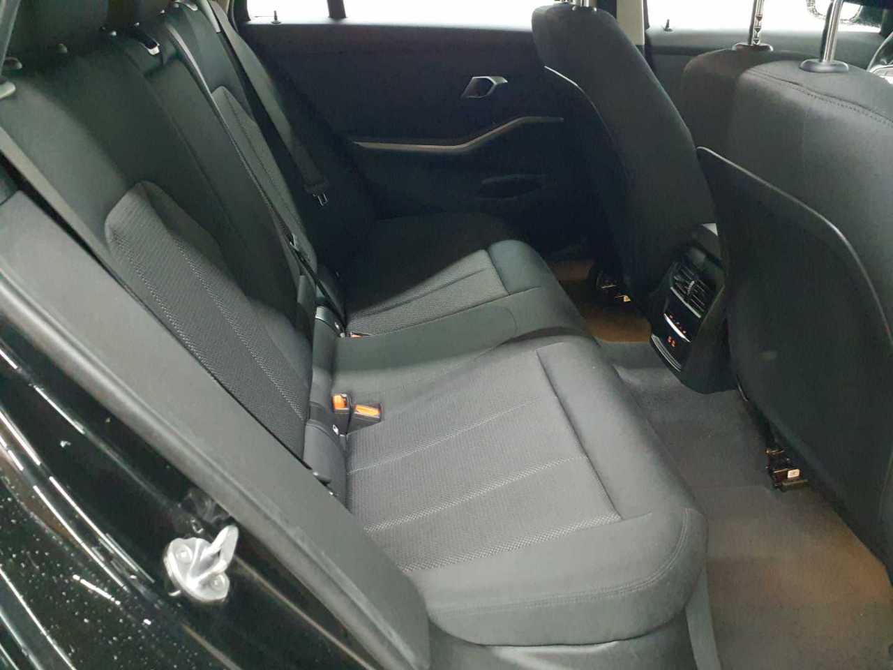 BMW 318d Touring Aut. 14