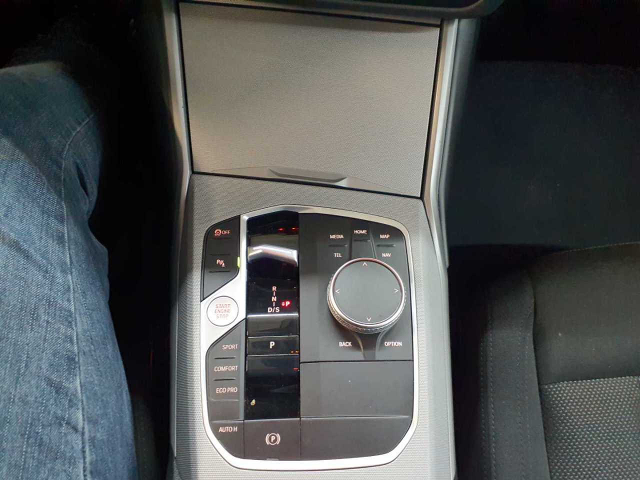BMW 318d Touring Aut. 10
