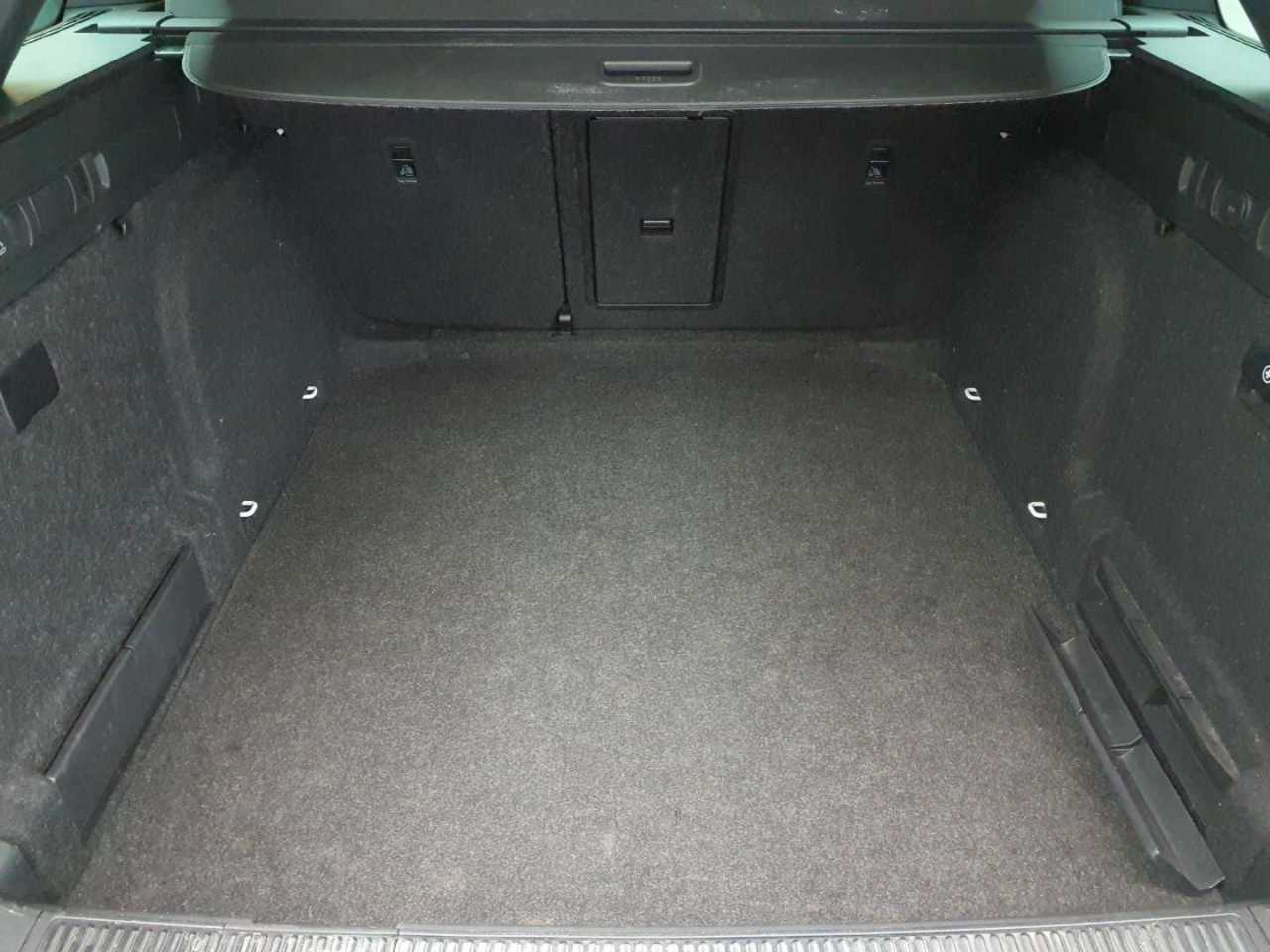Skoda Superb Combi 2.0 TDI DSG L&K 15