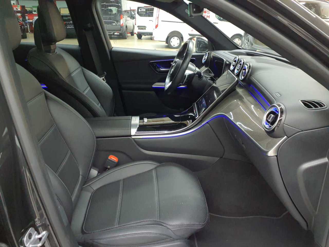 Mercedes-Benz GLC 300 d 4Matic 9G-TRONIC AMG Line Advanced 7