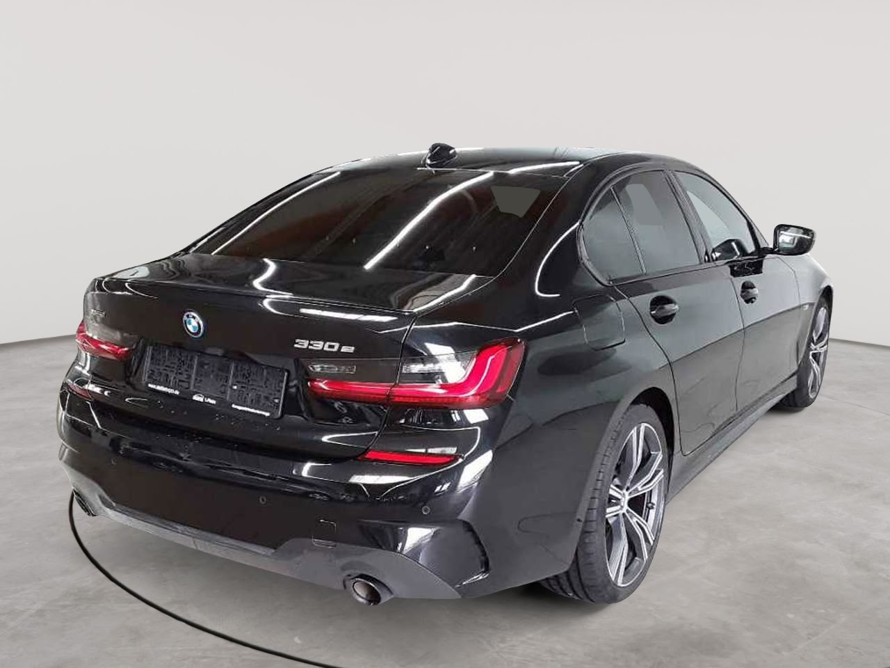 BMW 330e xDrive Aut. M Sport 4