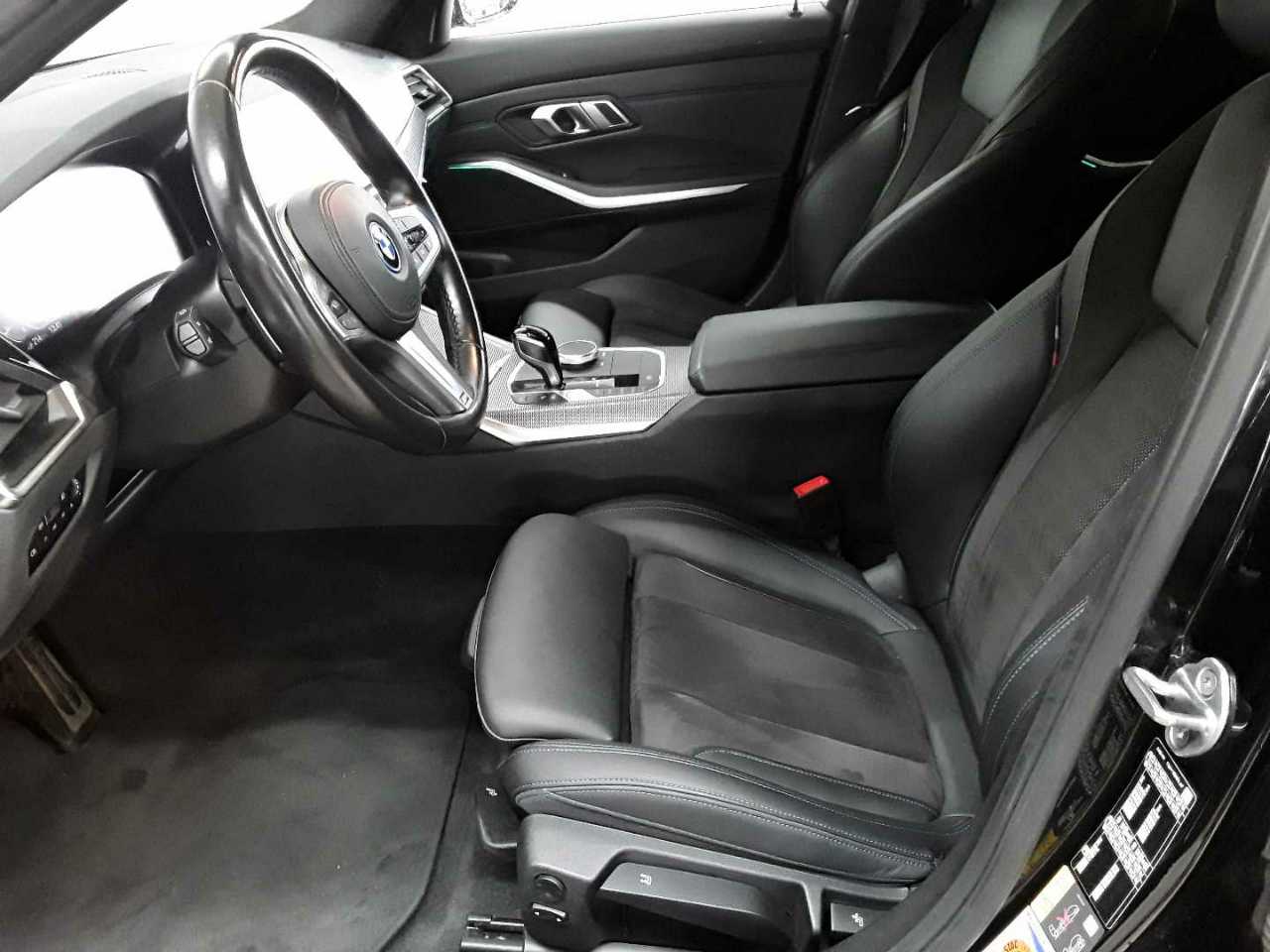 BMW 330e xDrive Aut. M Sport 7