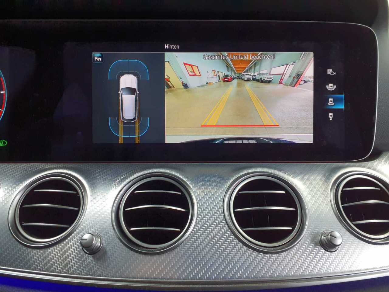 Mercedes-Benz E 220 d 4Matic T 9G-TRONIC Avantgarde 16