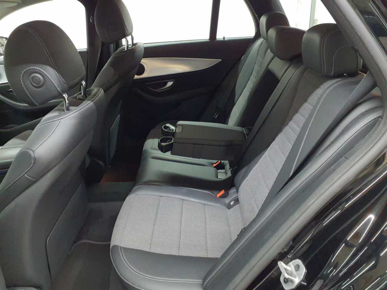 Mercedes-Benz E 220 d 4Matic T 9G-TRONIC Avantgarde 14
