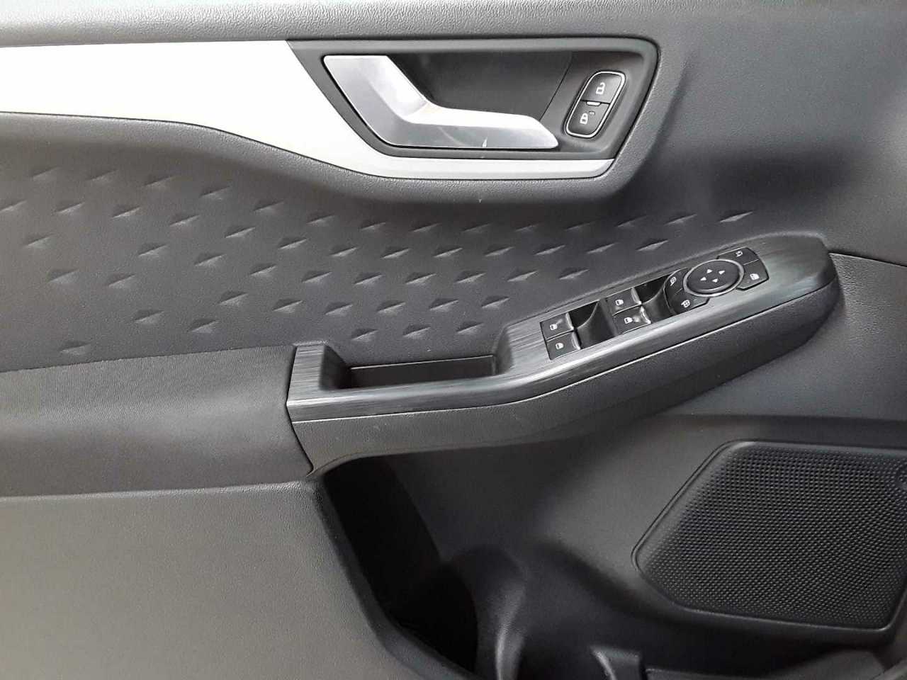 Ford Kuga 1.5 EcoBlue COOL&CONNECT 16