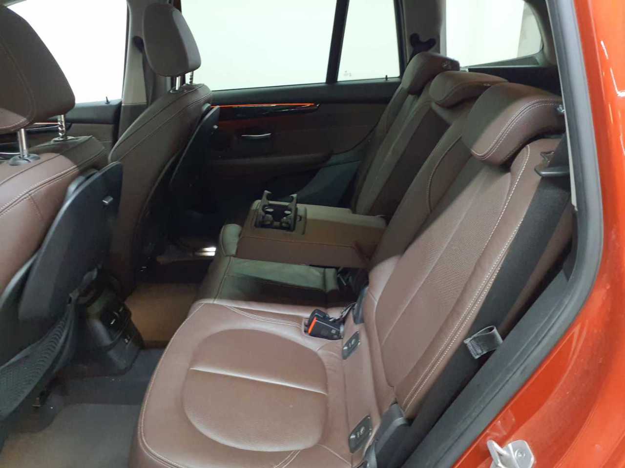 BMW 218i Gran Tourer Sport Line 14