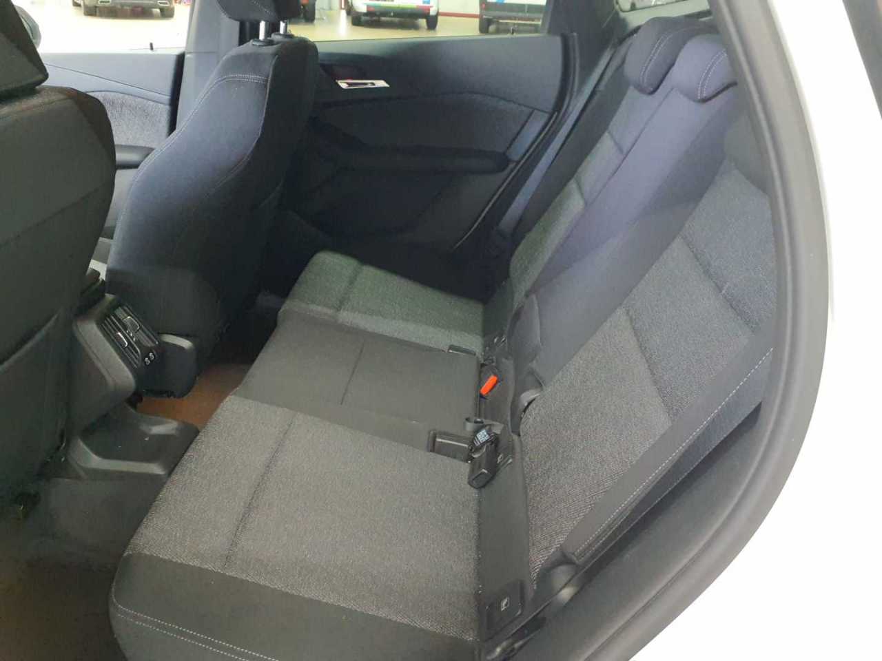 BMW 218d Active Tourer Aut. 13