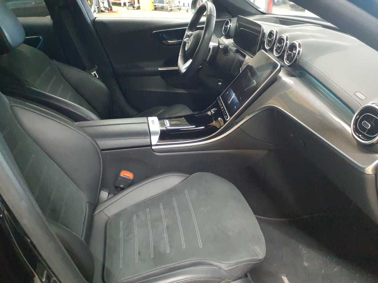 Mercedes-Benz C 220 d 4Matic T 9G-TRONIC AMG Line 8