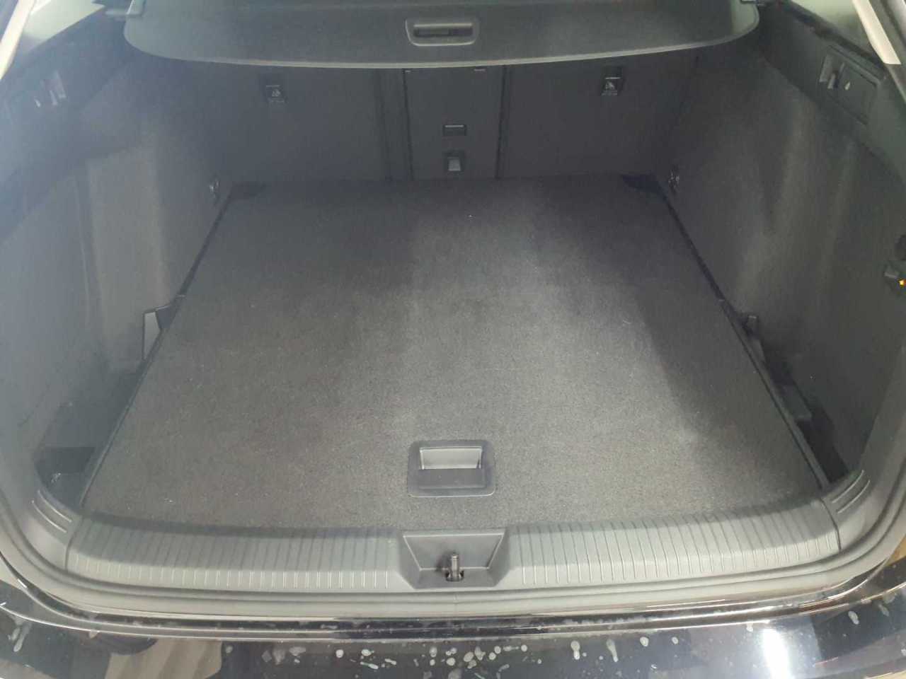 Volkswagen Golf Variant 2.0 TDI SCR DSG Style 15
