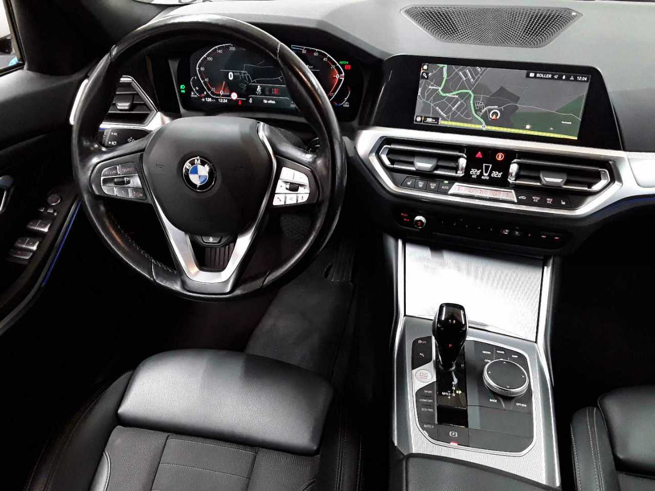 BMW 320d Touring xDrive Aut. Sport Line 10