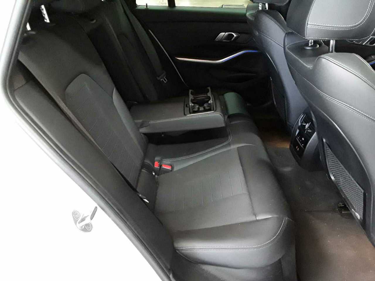 BMW 320d Touring xDrive Aut. Sport Line 14