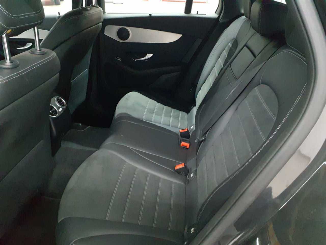 Mercedes-Benz GLC 300 de 4Matic 9G-TRONIC AMG Line 13