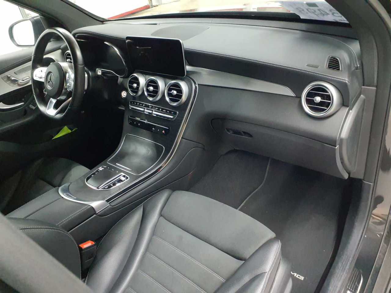 Mercedes-Benz GLC 300 de 4Matic 9G-TRONIC AMG Line 9