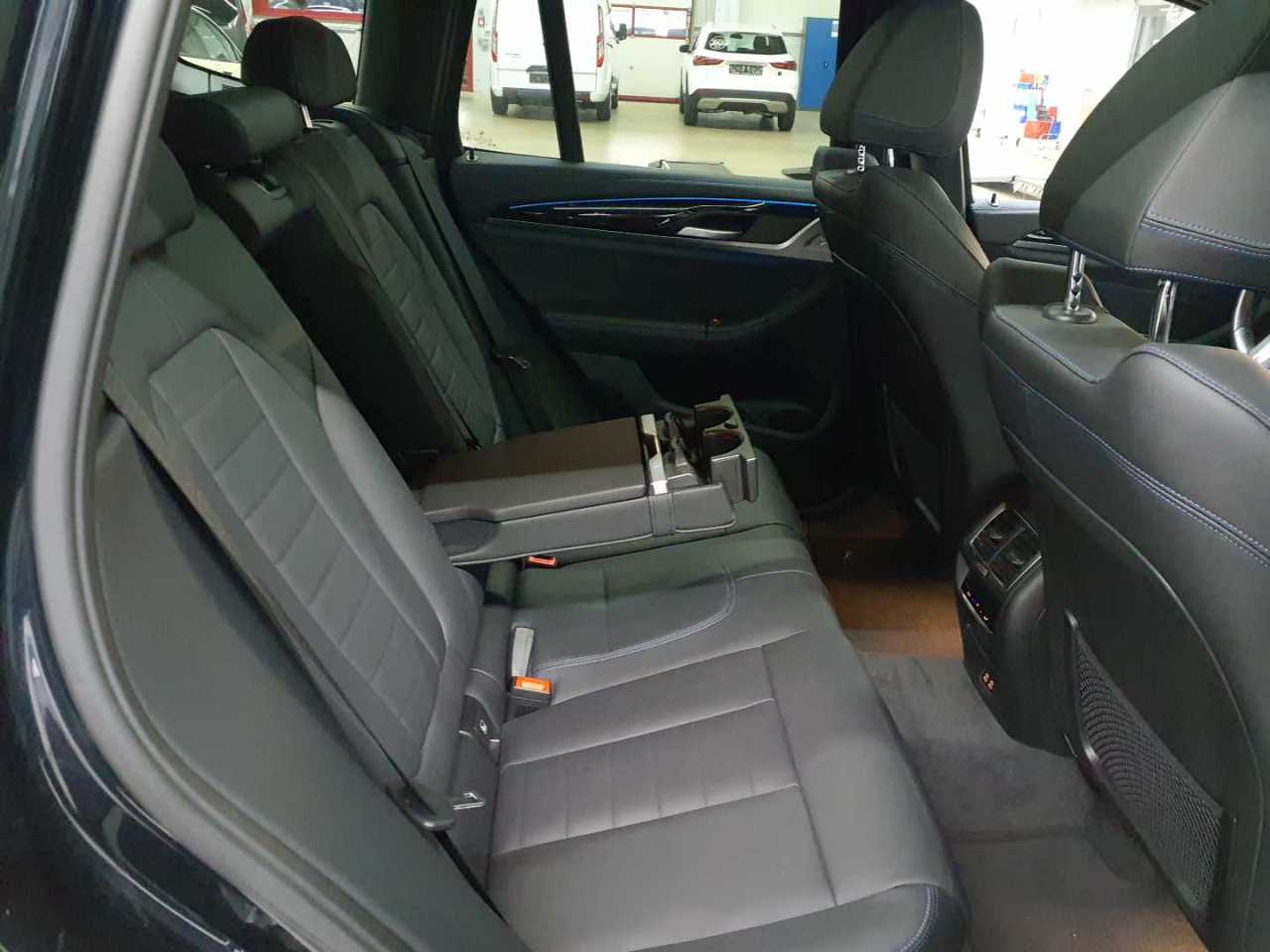 BMW iX3 Impressive 13