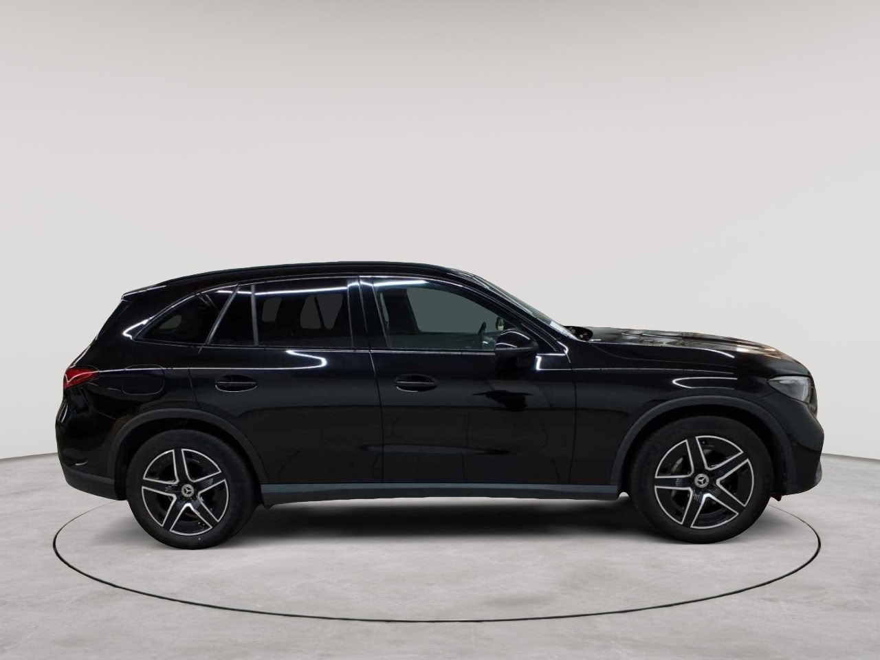 Mercedes-Benz GLC 220 d 4Matic 9G-TRONIC AMG Line Advanced 3