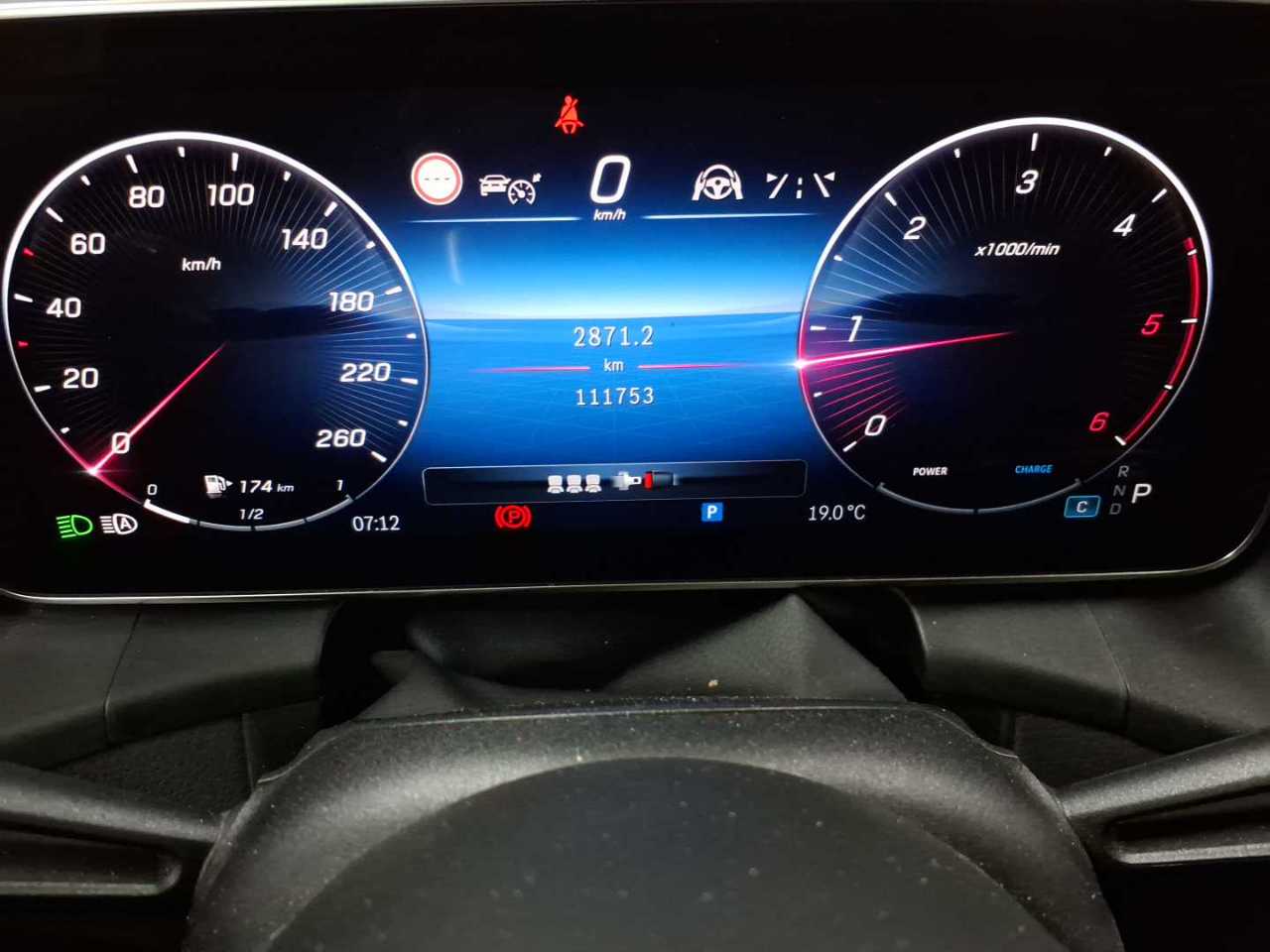 Mercedes-Benz GLC 220 d 4Matic 9G-TRONIC AMG Line Advanced 11