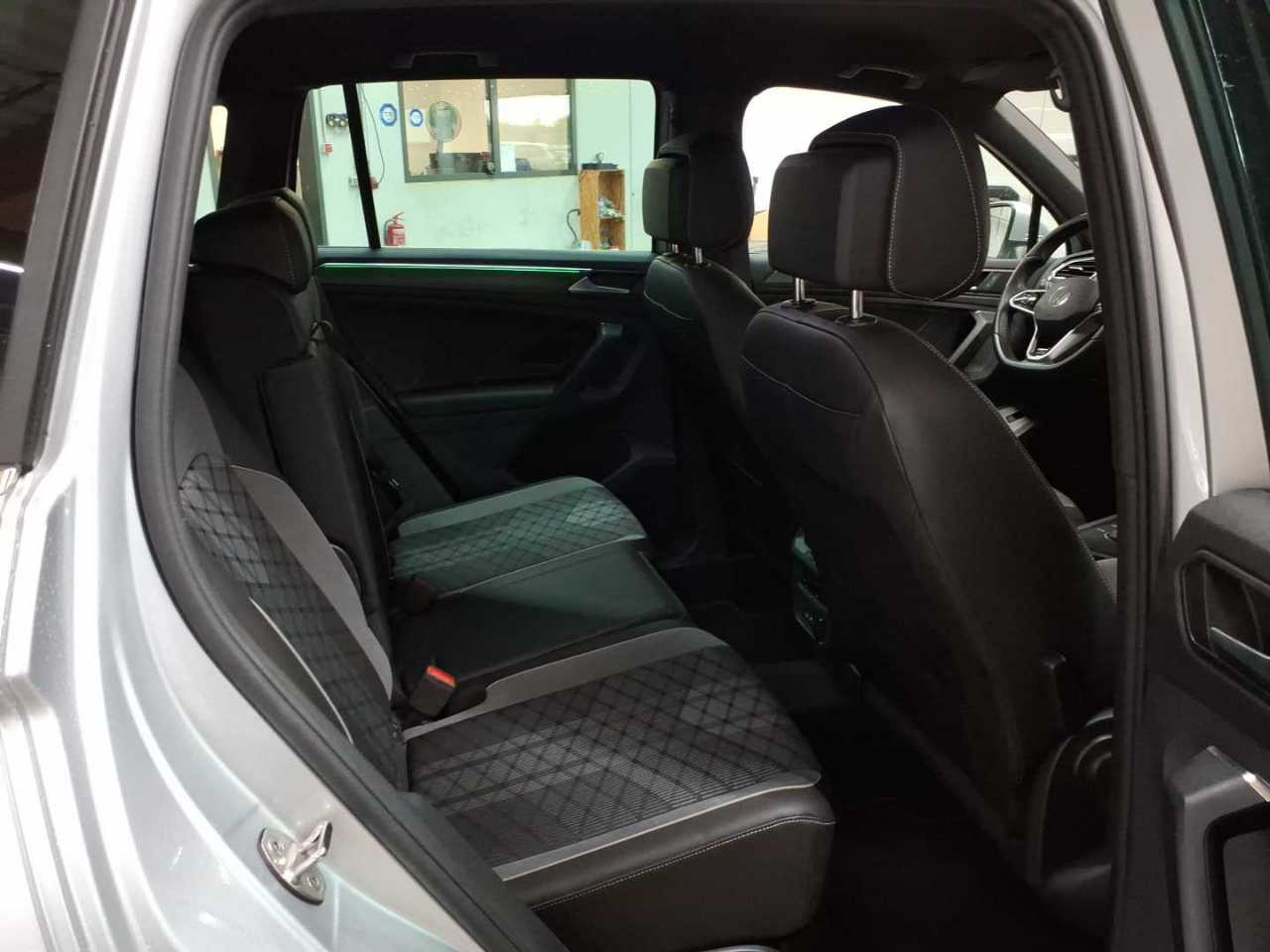 Volkswagen Tiguan 1.5 TSI OPF DSG R-Line 14