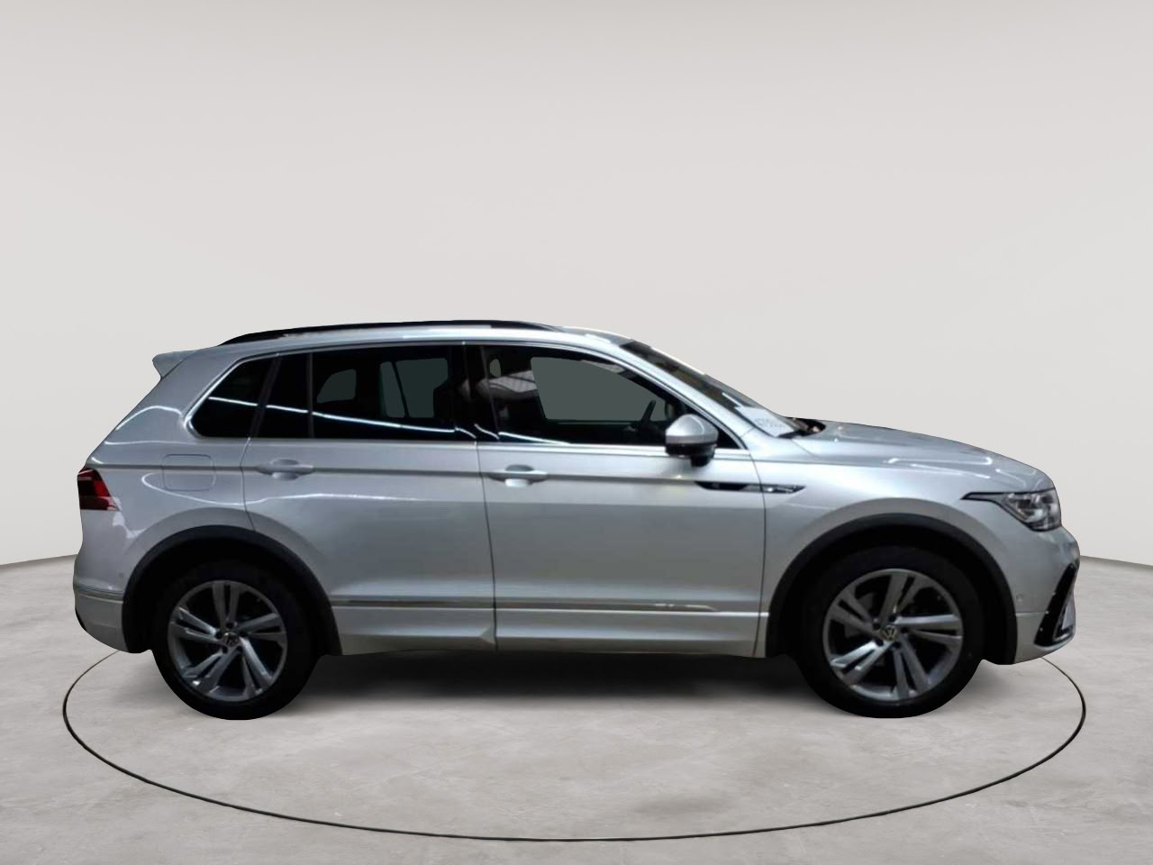 Volkswagen Tiguan 1.5 TSI OPF DSG R-Line 3