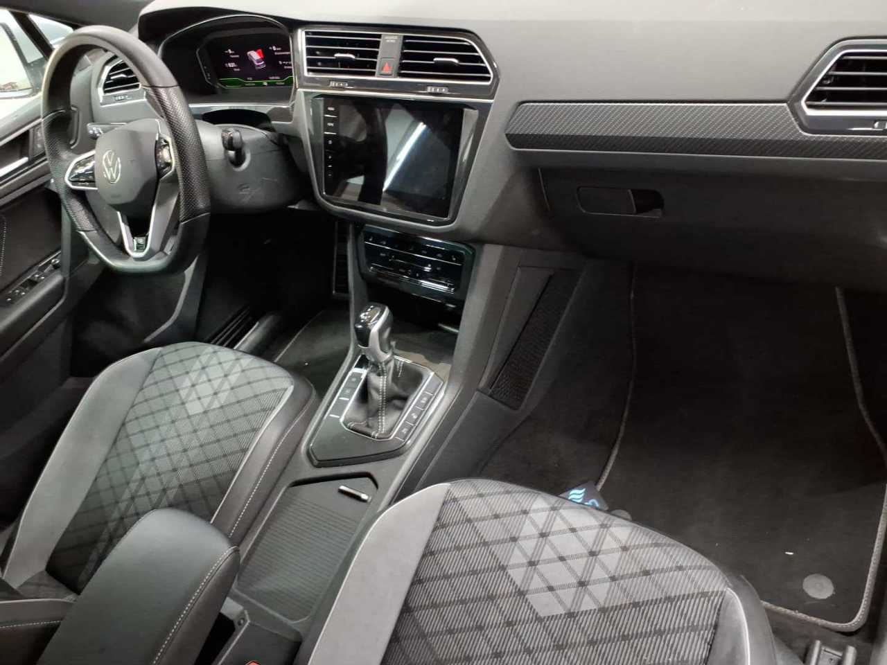 Volkswagen Tiguan 1.5 TSI OPF DSG R-Line 9